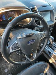 2015 Ford Edge SEL - Interior Steering Wheel With Keys Image